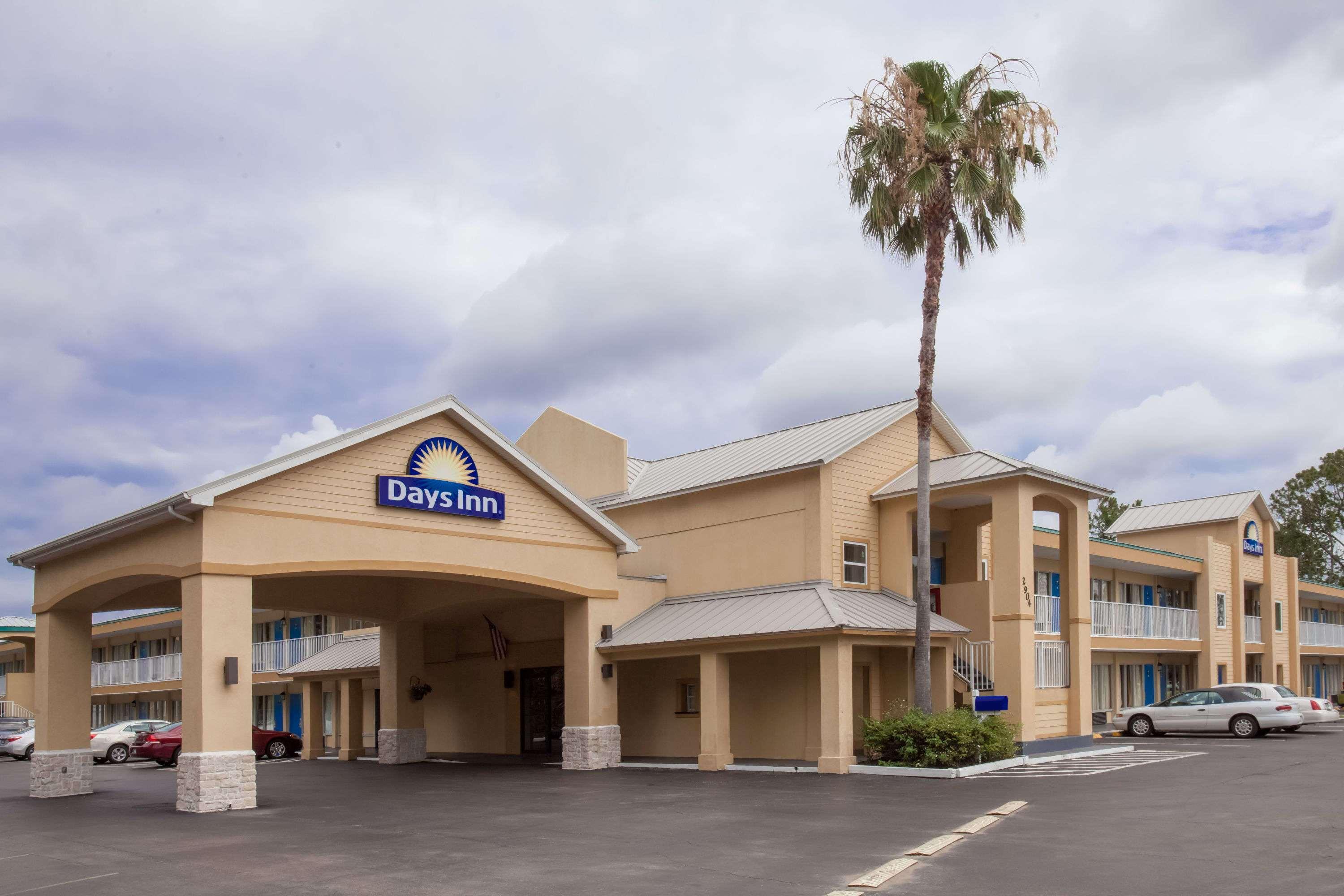 Days Inn By Wyndham Daytona Beach Speedway Exterior foto